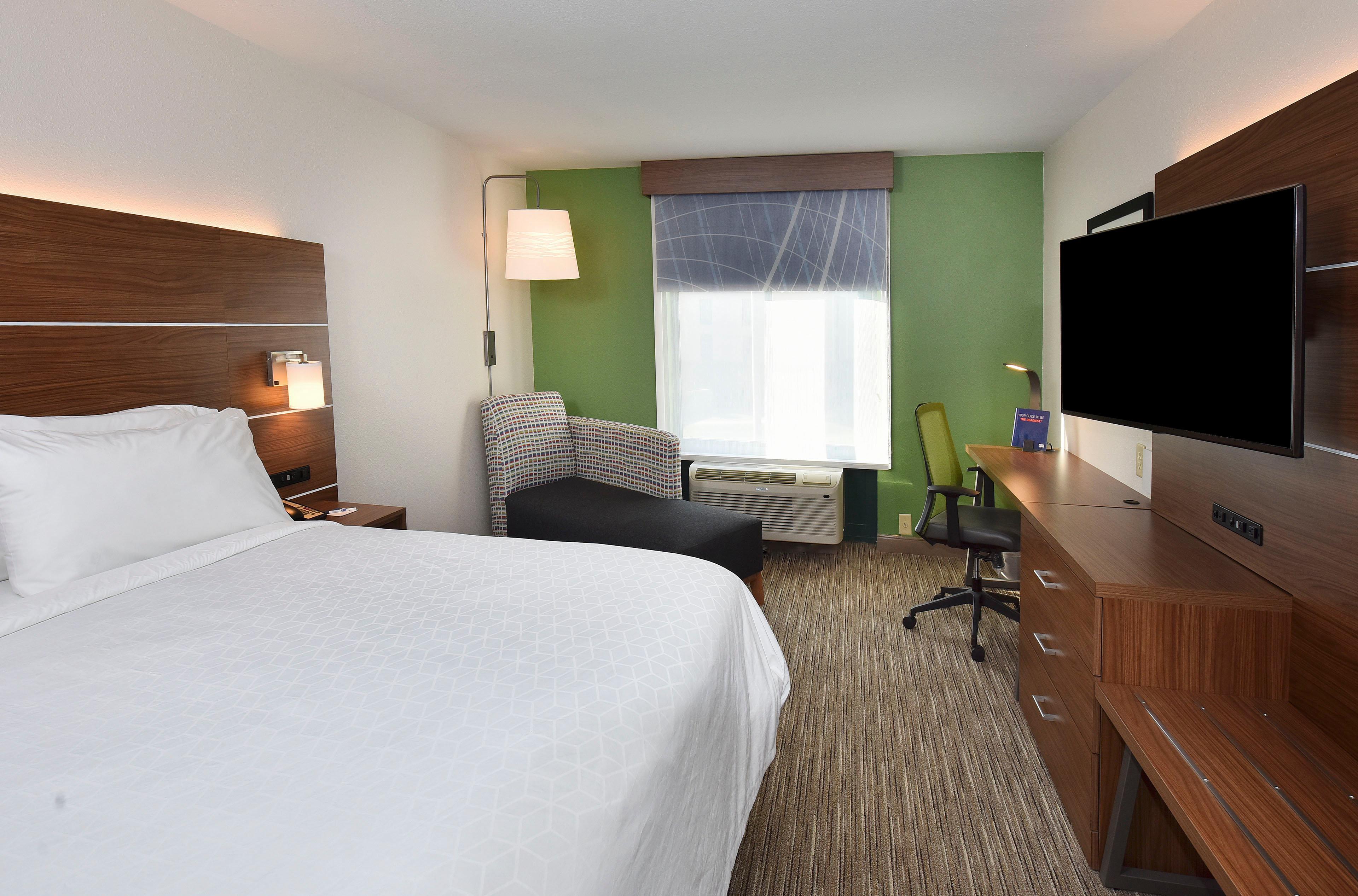Holiday Inn Express Hotel & Suites Selma By Ihg Exterior photo