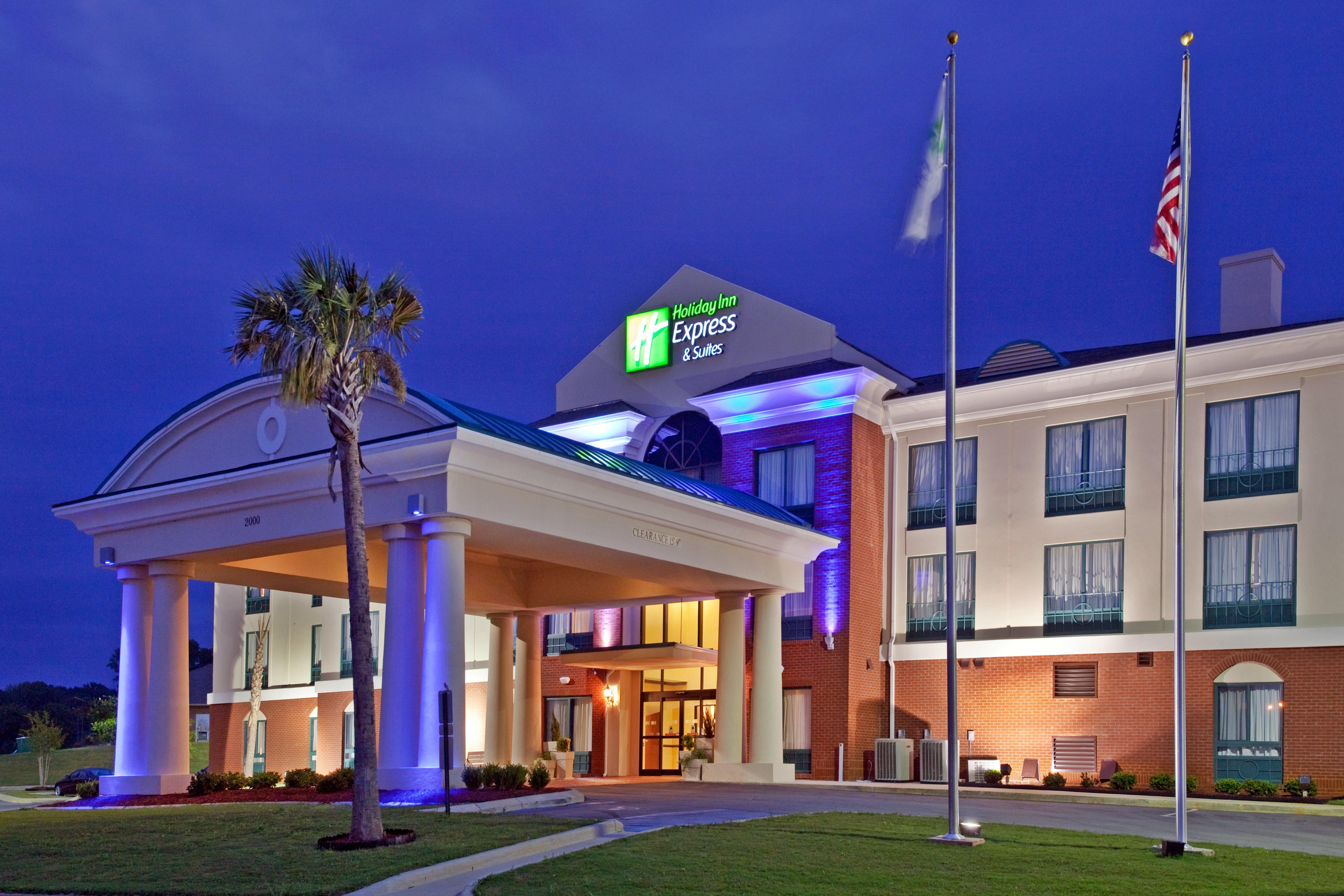 Holiday Inn Express Hotel & Suites Selma By Ihg Exterior photo